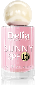 Różowy lakier Delia Cosmetics Sunny SPF 15 w szklanej butelce z perłową nakrętką, widok z przodu.