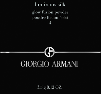 Opakowanie pudru Giorgio Armani Luminous Silk Glow Fusion Powder, czarne z eleganckimi, srebrnymi napisami.
