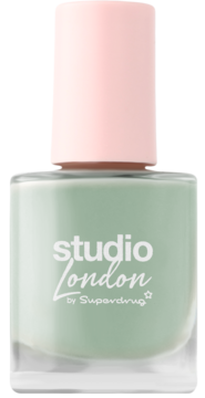 Lakier do paznokci Studio London w miętowej butelce z jasnoróżową zakrętką, widok z przodu.