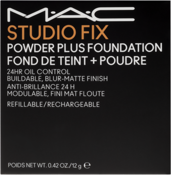MAC Studio Fix Powder Plus Foundation, podkład w pudrze, czarne pionowe opakowanie z białym i pomarańczowym tekstem.