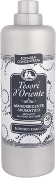 Srebrny koncentrat Tesori d'Oriente Muschio Bianco, płyn do płukania na 58 prań, widok z przodu.