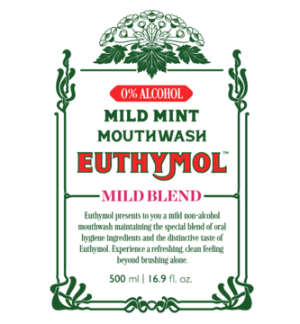 Euthymol Mild Mint Mouthwash 500ml, 0% alcohol, biała etykieta z zielonymi zdobieniami, widok z przodu.
