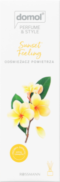 Biały odświeżacz powietrza Domol Perfume & Style Sunset Feeling, z grafiką żółtych kwiatów plumerii.