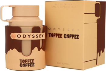 Armaf Odyssey Toffee Coffee EDP, beżowa butelka z brązowymi 'spływami' i logo, obok pasujące pudełko, widok z przodu.