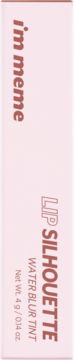 Pionowe, jasnoróżowe opakowanie I'm Meme Lip Silhouette Water Blur Tint z brązowymi napisami, widok z przodu.