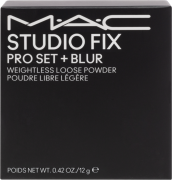 Czarny kartonik MAC Studio Fix Pro Set + Blur Weightless Loose Powder, biały tekst, widok z przodu.