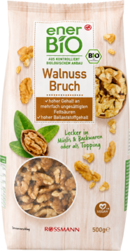 Biała torebka Ener BIO Walnuss Bruch 500g, z okienkiem pokazującym kawałki orzechów włoskich i zielonym logo.