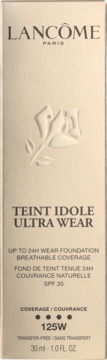 Przednie ujęcie beżowego pudełka podkładu Lancôme Teint Idole Ultra Wear 125W SPF 35, z wytłoczoną różą.