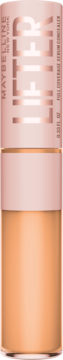 Maybelline Lifter korektor-serum, beżowy, w butelce z różową nakrętką, złotym napisem LIFTER, widok z przodu.