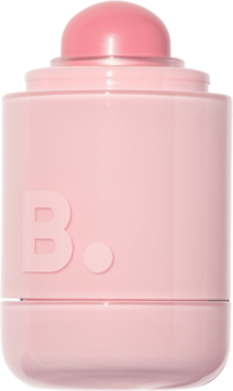 Różowy róż do policzków B. w sztyfcie, z błyszczącym aplikatorem i logo, widok z przodu, delikatnie pod kątem.