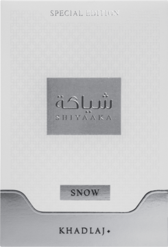 Białe pudełko perfum Khadlaj Shiyaaka Snow Special Edition, srebrne napisy i metaliczne panele, widok z przodu.
