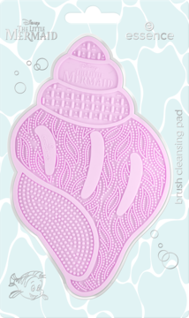 Różowa silikonowa myjka Essence The Little Mermaid w kształcie muszli, do czyszczenia pędzli, w opakowaniu.