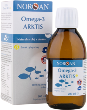 NORSAN Omega-3 ARKTIS cytrynowy olej z dorsza. Brązowa butelka i białe pudełko, ustawione obok siebie pod lekkim kątem.