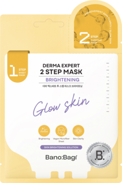 Banobagi Derma Expert 2 Step Mask Brightening Glow Skin, żółto-biała saszetka z fioletowym tekstem, widok z przodu.