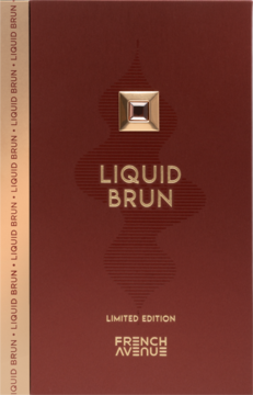 Bordowe pudełko perfum Liquid Brun Limited Edition French Avenue, ze złotymi napisami i kwadratowym emblematem.