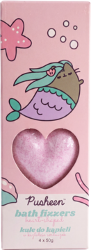 Różowe opakowanie Pusheen z syrenką i sercowymi kulami do kąpieli 4x50g, widok z przodu.