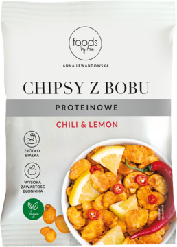 Biała torebka Foods by Ann Chipsy z Bobu Proteinowe Chili & Lemon, z grafiką miski chipsów i limonki, widok z przodu.
