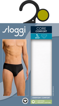 Czarne, bawełniane męskie slipy Sloggi Core Comfort na opakowaniu z modelem i zawieszką, widok z przodu.
