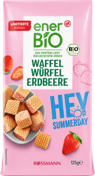 Różowe opakowanie enerBiO Waffel Würfel Erdbeere, z bio truskawkami i wafelkami, limitowana edycja, widok z przodu.