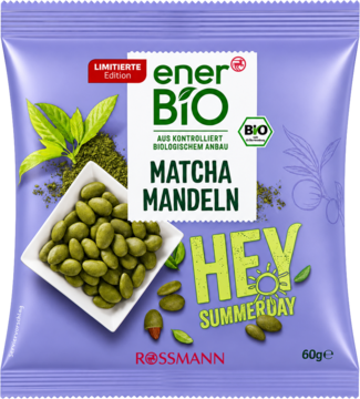 Limitowana edycja EnerBio Matcha Mandeln w fioletowej torebce, zielone migdały, widok z przodu.