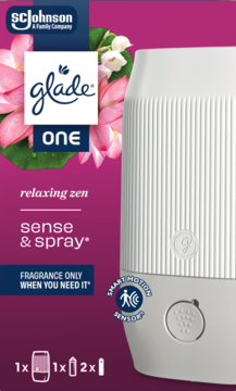 Opakowanie Glade Sense & Spray Relaxing Zen z widocznym białym odświeżaczem i czujnikiem ruchu.