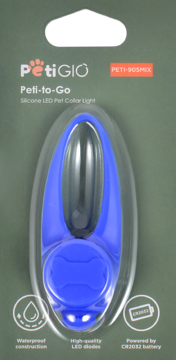 Niebieska zawieszka Peti-to-Go Silicone LED Pet Collar Light świecąca w zielonym, blistrowym opakowaniu.