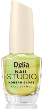 Delia Cosmetics Nail Studio Korean Gloss, opalizujący zielono-żółty lakier do paznokci w szklanej butelce, widok z przodu.