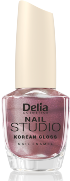 Lakier do paznokci Delia Cosmetics Nail Studio Korean Gloss w różowym, błyszczącym odcieniu, widok z przodu.