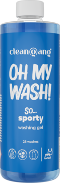 Niebieska butelka żelu do prania clean@ang OH MY WASH! do odzieży sportowej, z białą nakrętką, widok z przodu.