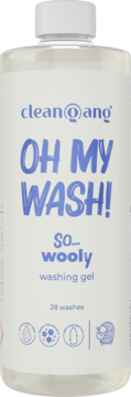 Clean@ang OH MY WASH! żel do prania wełny i delikatnych tkanin 975 ml w przezroczystej butelce, widok z przodu.