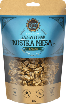 TRZYPSY DELUXE Zachwyt Nad Kostką Mięsa KACZKA, naturalne kostki ze 100% mięsa kaczki w brązowo-niebieskiej torebce 70g, widok z przodu.