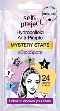 Błyszczące opakowanie Selfie Project Mystery Stars Anti-Pimple z grafiką kobiety i gwiazdkami-niespodziankami.