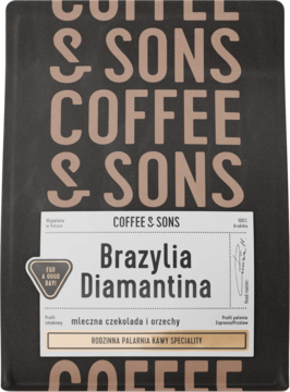 Coffee & Sons Brazylia Diamantina 100% arabica, czarne opakowanie z beżowymi napisami i smakiem czekolady, przód.
