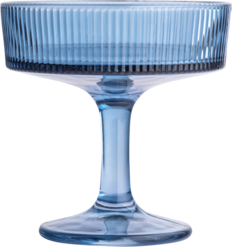 Niebieski kieliszek coupe z elegancką, pionowo prążkowaną czarką na nóżce, szkło, widok z przodu.