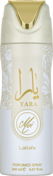 Lattafa Yara Moi perfumed spray w kremowej butelce z złotymi detalami i ozdobami, widok z przodu.