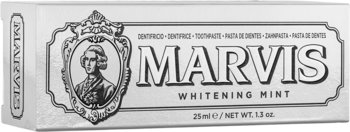 Biało-srebrne pudełko Marvis Whitening Mint pasty do zębów, z ozdobnym herbem i napisem, widok z przodu.