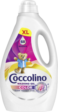 Biała butelka Coccolino Color żel do prania XL na 68 prań, etykieta fiolet/żółć z misiem, widok z przodu.