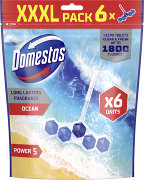 Domestos Power 5 Ocean XXXL 6x kostki toaletowe, opakowanie na tle fal oceanu, widoczne 6 niebieskich kostek.