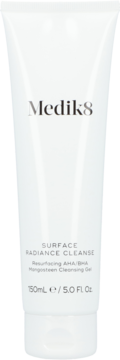 Biała tubka Medik8 Surface Radiance Cleanse, Resurfacing AHA/BHA Cleansing Gel, 150ml, widok z przodu.