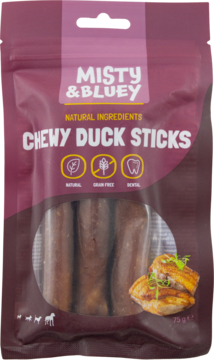 Bordowa torebka Misty & Bluey Chewy Duck Sticks dla psa, bezzbożowe przysmaki z kaczki wspierające zęby.