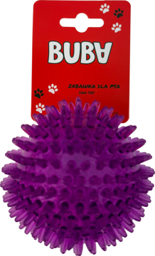 Fioletowa, kolczasta piłka dla psa BUBA, z czerwoną etykietą z logo u góry, na czarnym tle.