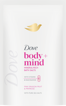Biała saszetka Dove Body+Mind Mineral-Rich Bath Salts Pink Dragon Fruit & Primrose z wit. E i niacynamidem, widok z przodu.