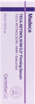 Centellian 24 Madeca TECA-RETINOLSOM 0.2+ Firming Serum w pionowym, jasnofioletowym pudełku, widok z przodu, fioletowe napisy.