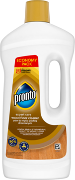 Biała butelka Pronto expert care płyn do podłóg drewnianych, brązowa etykieta, złota nakrętka, widok z przodu.