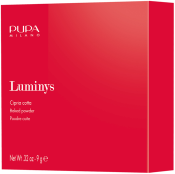Czerwone pudełko pudru PUPA MILANO Luminys Baked Powder, widok z przodu i boku, białe napisy.