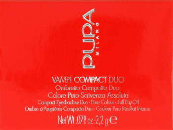 Czerwone, błyszczące opakowanie podwójnych cieni Pupa Vamp! Compact Duo z białymi napisami, widok z przodu.