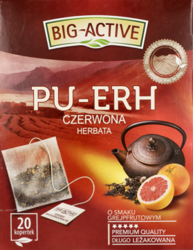 Big-Active Pu-Erh Czerwona Herbata o smaku grejpfrutowym, 20 torebek. Opakowanie z czajnikiem i owocami.