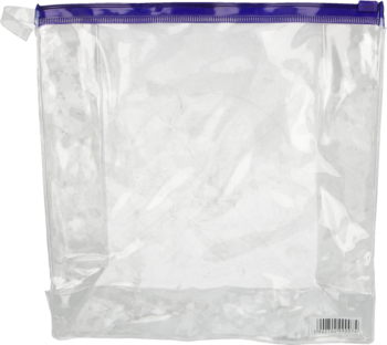 Przezroczysta, foliowa kosmetyczka podróżna z fioletowym zamknięciem i drobnym kodem kreskowym, widok z przodu.