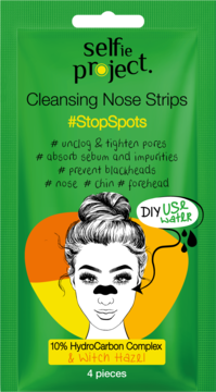Zielony sachet Selfie Project Cleansing Nose Strips #StopSpots, widok z przodu, z rysunkiem kobiety.