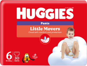 Czerwone opakowanie pieluchomajtek Huggies Little Movers, rozmiar 6 (30 szt.), z uśmiechniętym dzieckiem i Pluto.